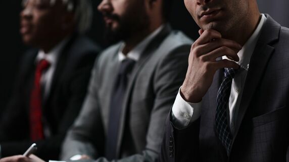 アメリカで持つべき友達3人…「弁護士」「医師」、もう1人は日本であまり評価が高くない「職業の人」