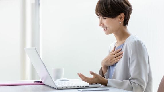 生命保険の保障内容や契約の見直しの手続き、満足度向上のカギは「オンライン」の有効活用【2024年生命保険保全手続満足度調査】 
