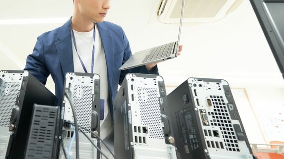 固定インターネット回線サービス「9年連続の総合満足度第1位」を成し遂げたのは？【2025年最新調査結果】